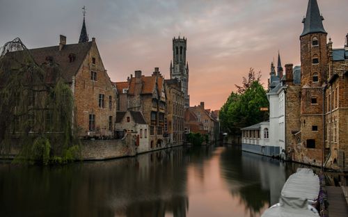eSIM for Belgium – travel photo 4