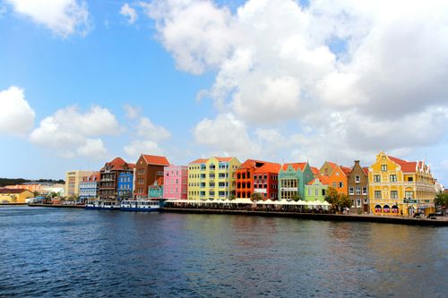 eSIM for Curacao – travel photo 2