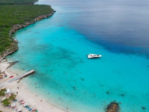 eSIM for Curacao – travel photo 1