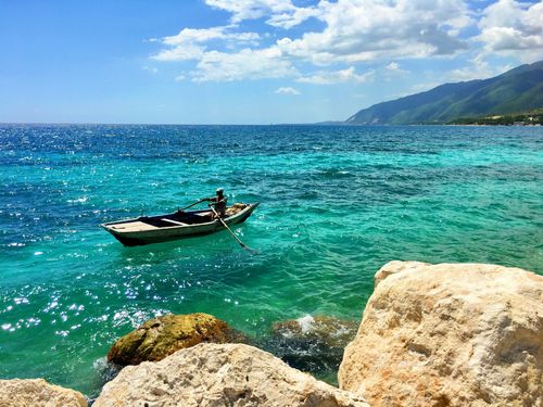 eSIM for Haiti – travel photo 3