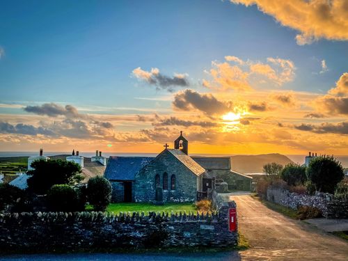 eSIM for Isle of Man – travel photo 4