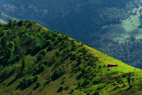 eSIM for Iran – travel photo 3