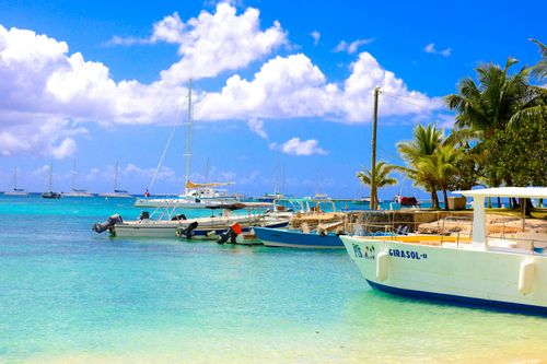 eSIM for Cayman Islands – travel photo 4