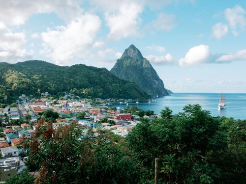 eSIM for Saint Lucia – travel photo 1