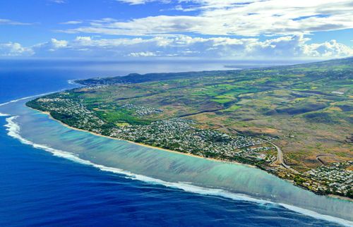 eSIM for Réunion – travel photo 1