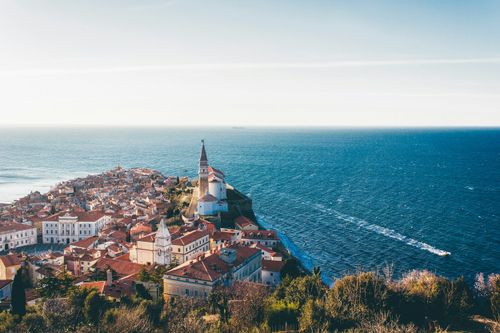 eSIM for Slovenia – travel photo 1