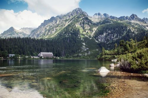 eSIM for Slovakia – travel photo 3