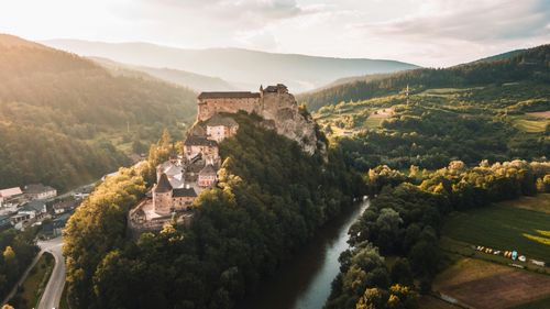 eSIM for Slovakia – travel photo 2
