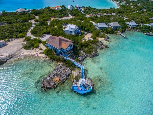 eSIM for Turks and Caicos Islands – travel photo 2