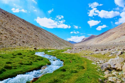eSIM for Tajikistan – travel photo 4