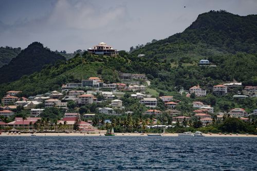 eSIM for Anguilla – travel photo 4